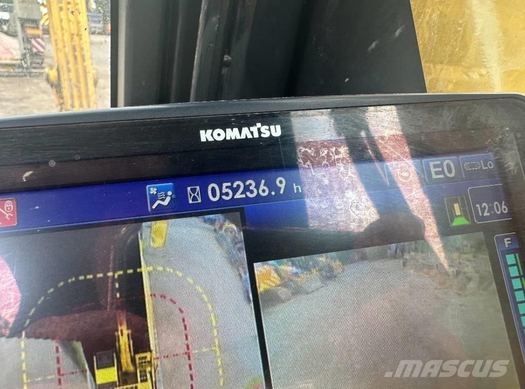 Komatsu PC 210 LC-11 Bageri gusjeničari