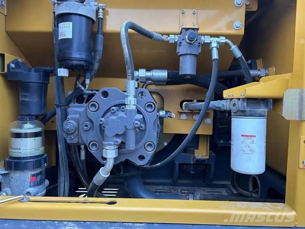 XCMG XE 200 DA Bageri gusjeničari