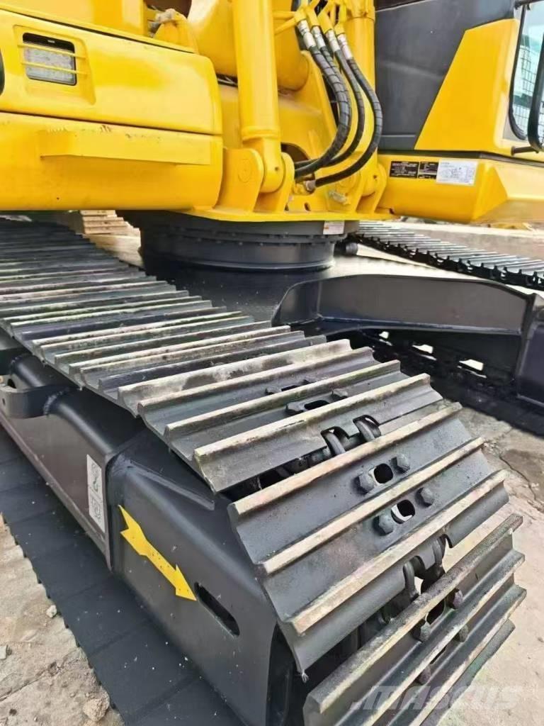 Komatsu 130-7 Bageri gusjeničari