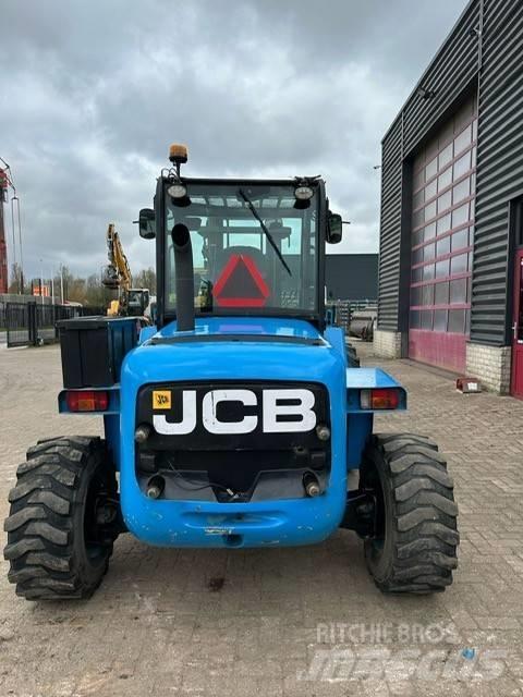 JCB 930-4 Terenski viličar