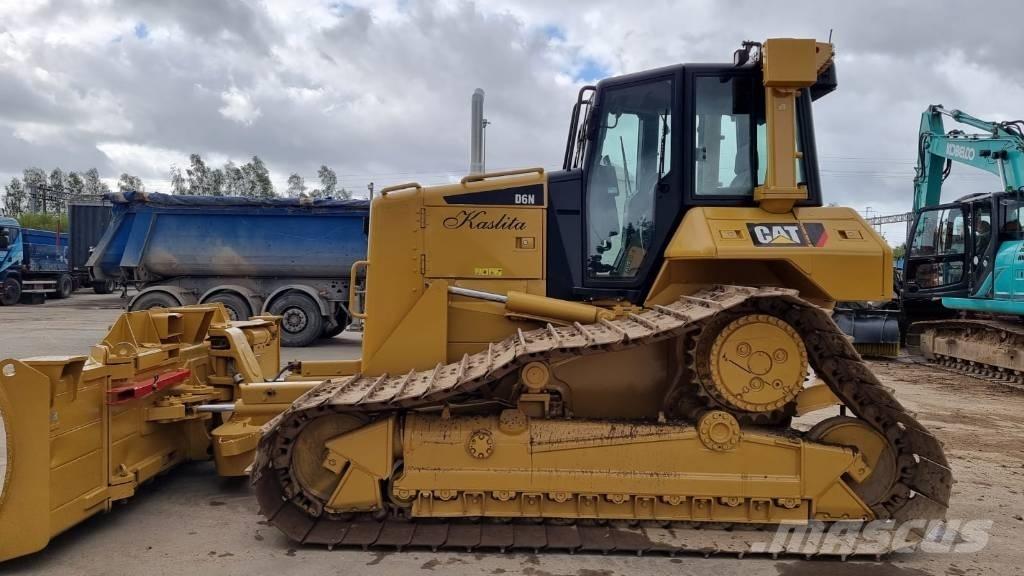 CAT D 6 N LGP Buldožeri gusjeničari