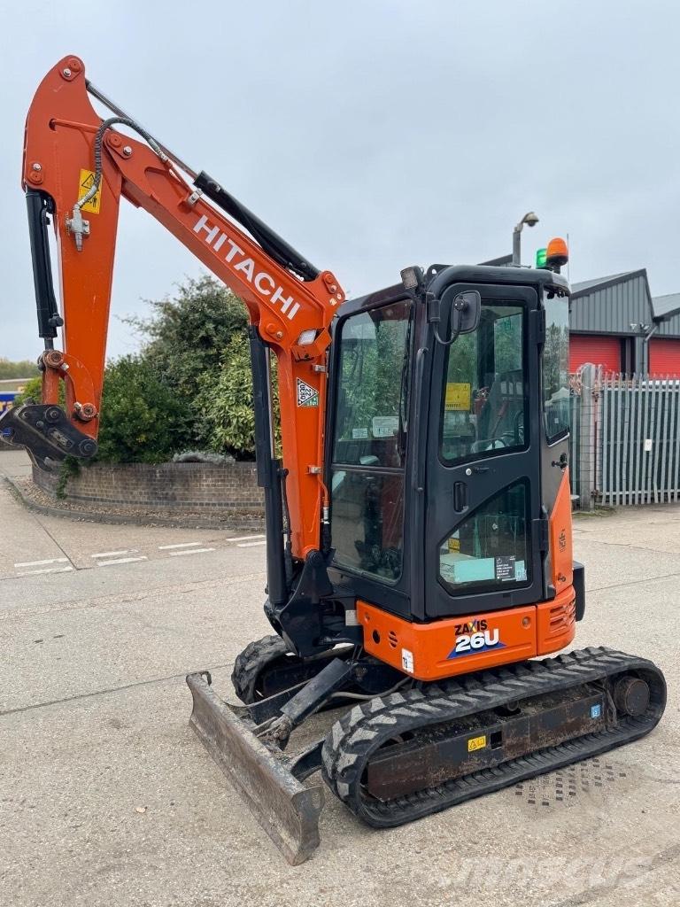 Hitachi Zx26-6 CLR Mini bageri <7t