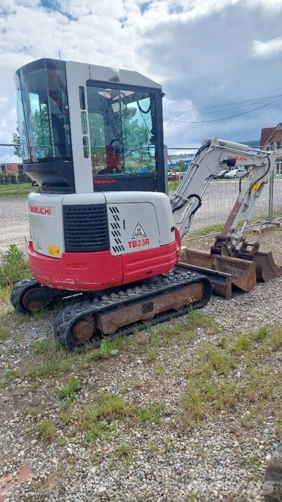 Takeuchi TB 23 R Mini bageri <7t