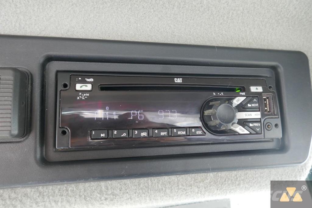 CAT 966M Utovarivači na kotačima