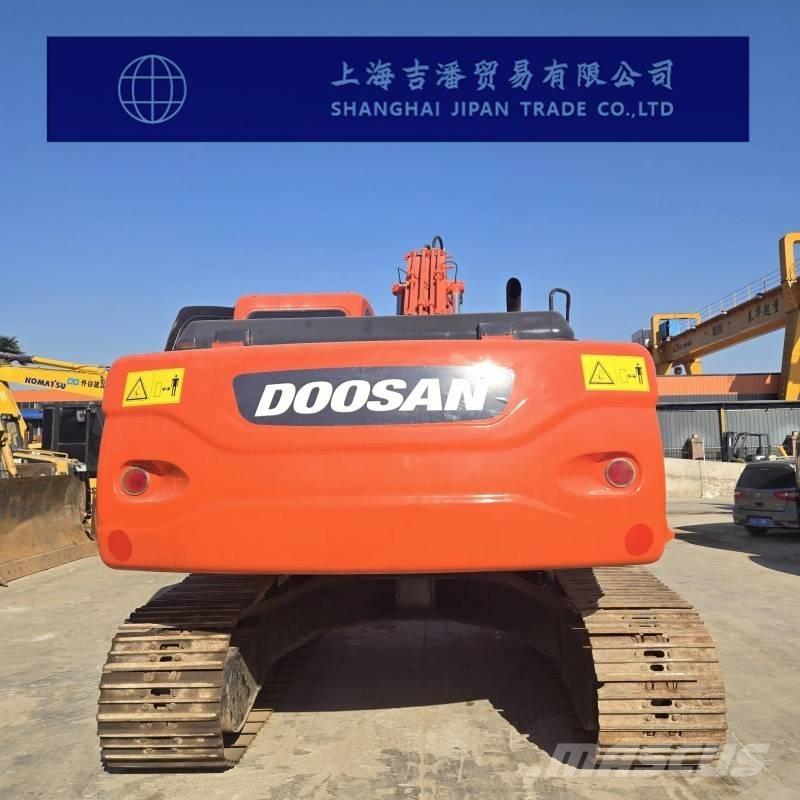 Doosan DX 225 Bageri gusjeničari