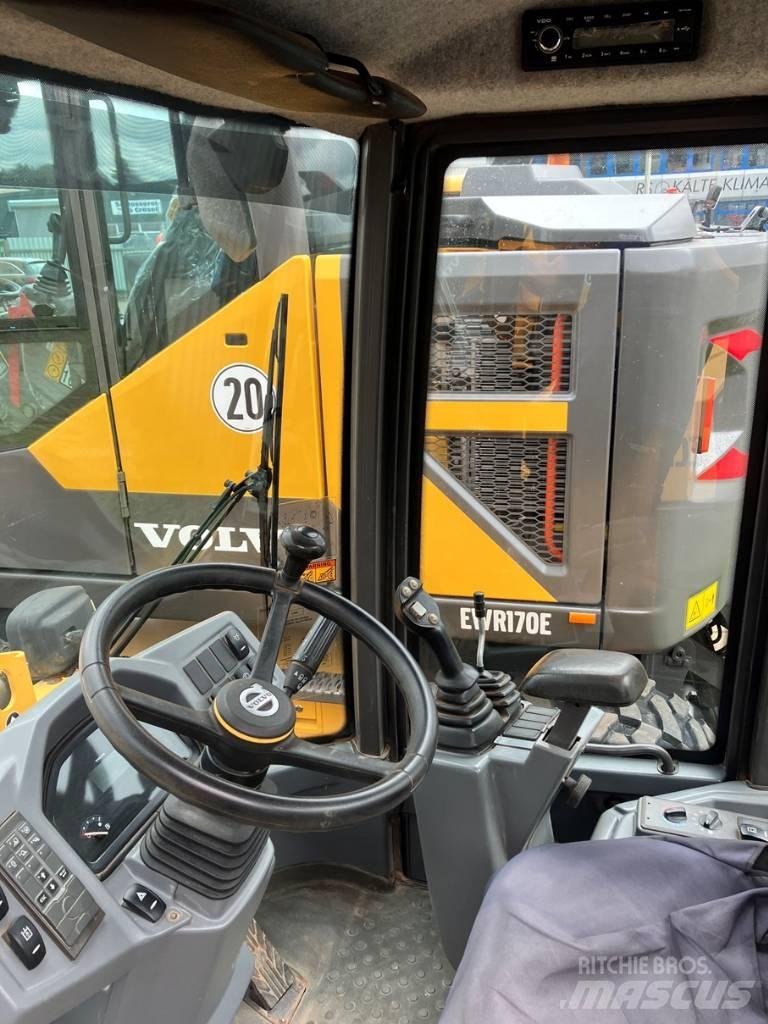 Volvo L 30 G Utovarivači na kotačima