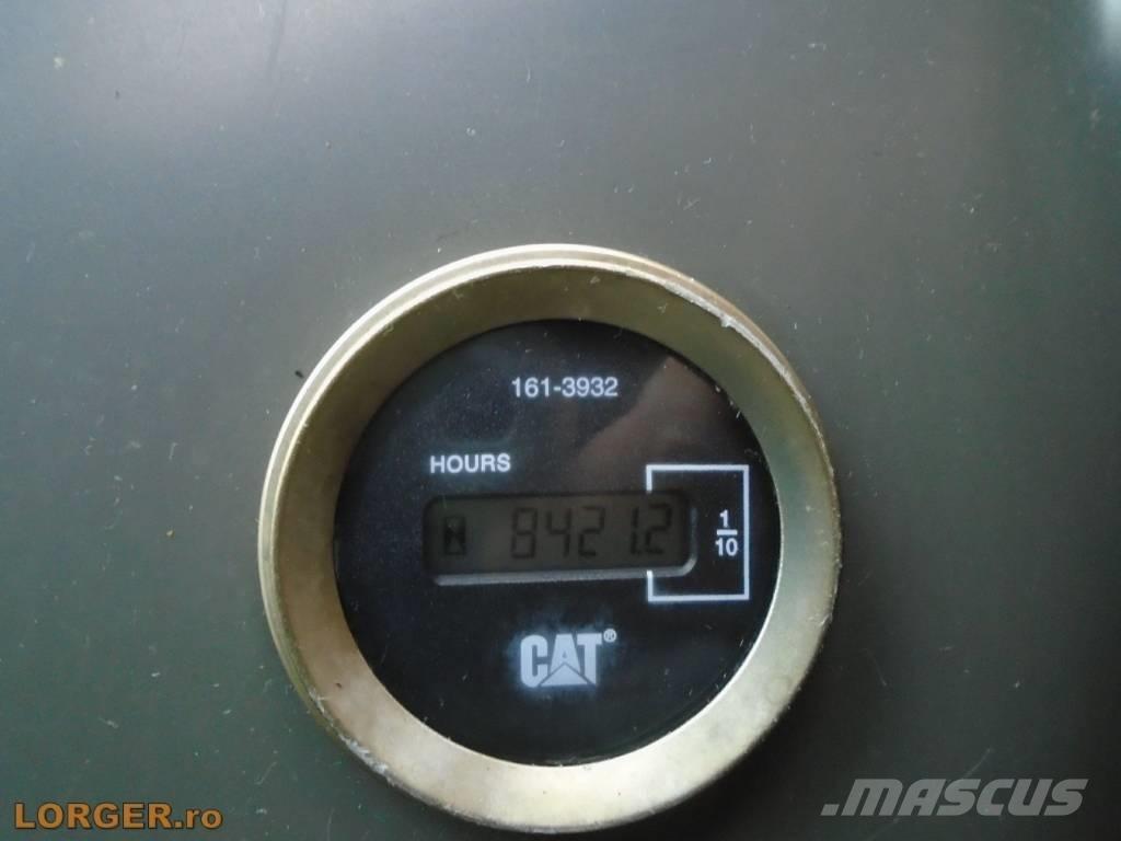 CAT 323 D Bageri gusjeničari