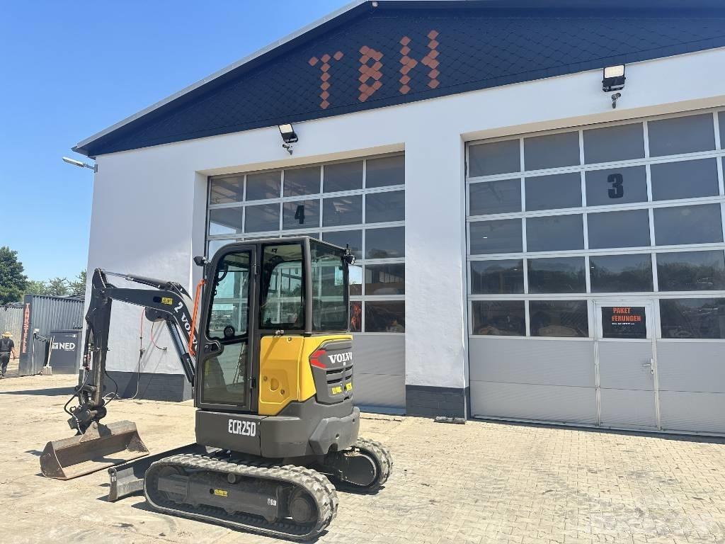 Volvo ECR 25 D Mini bageri <7t