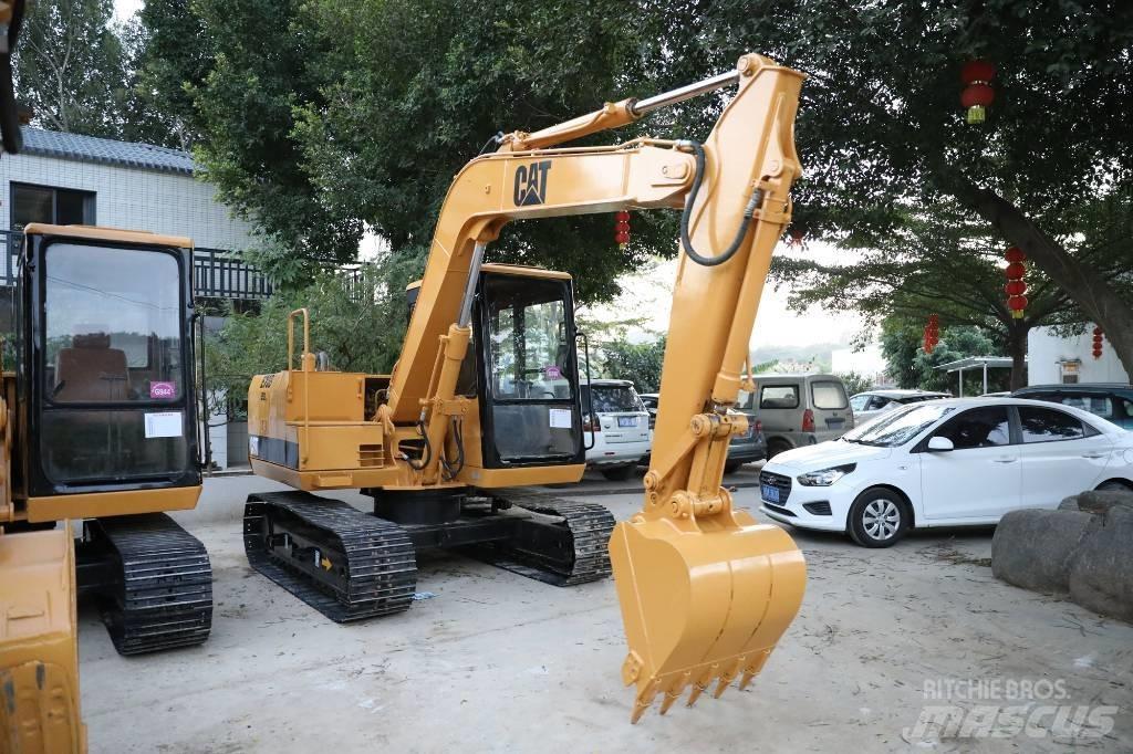 CAT E 70 B Mini bageri <7t