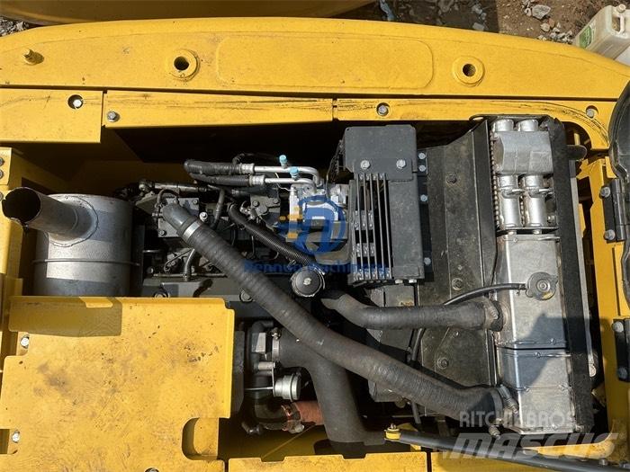 Komatsu PC 130 Bageri gusjeničari