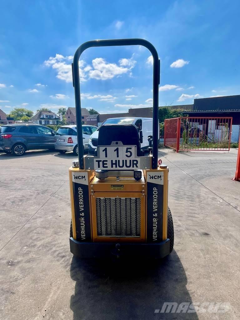 Knikmops KM 100 Utovarivači na kotačima