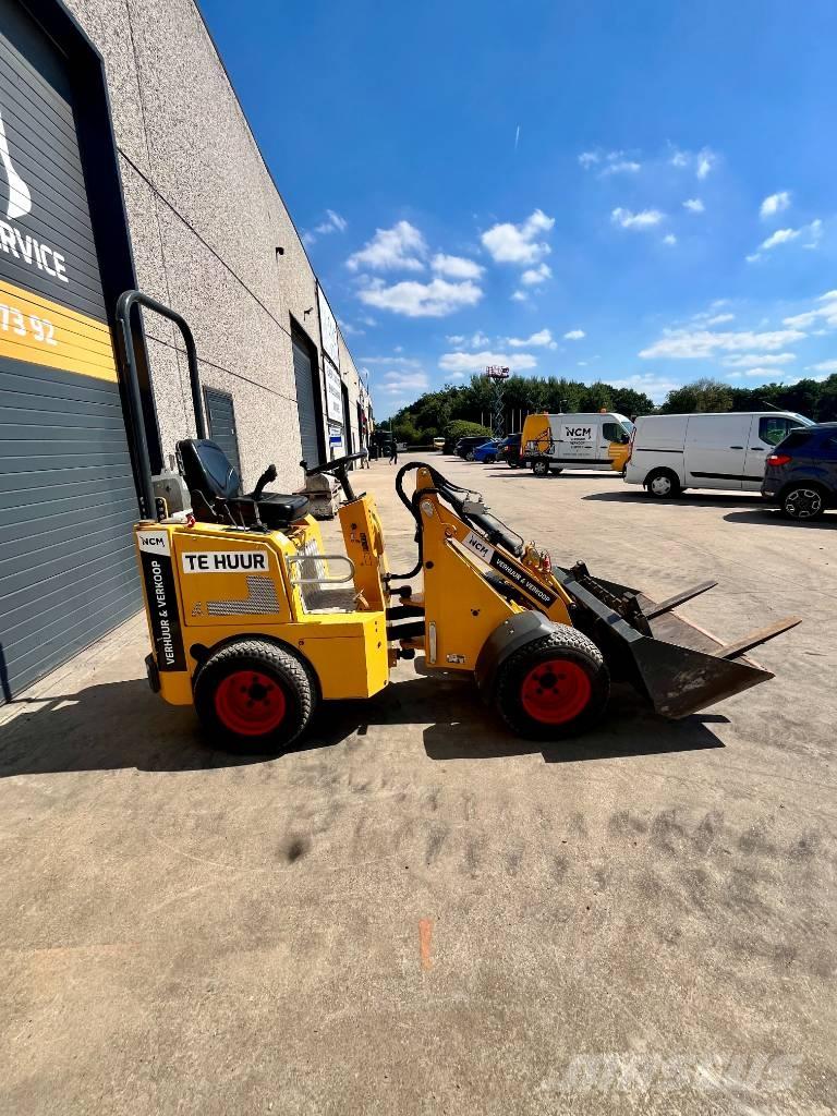 Knikmops KM 100 Utovarivači na kotačima