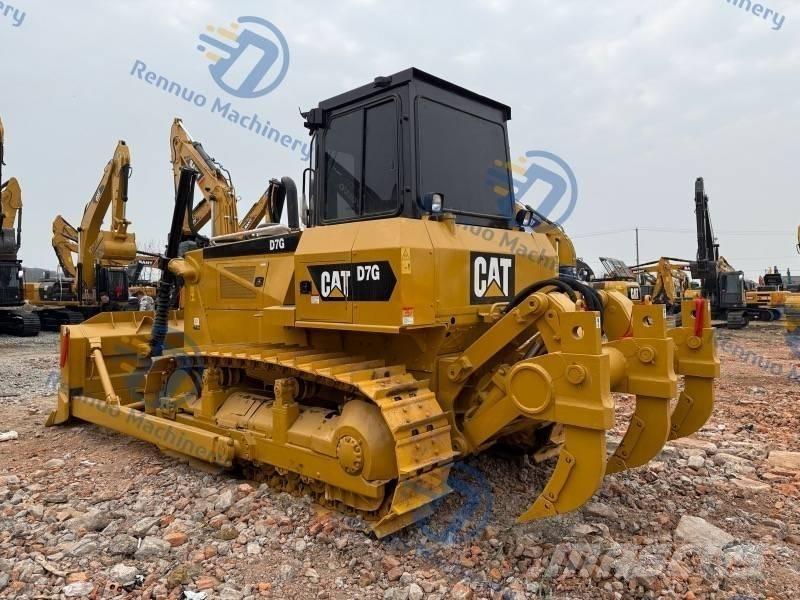 CAT D 7 G Buldožeri gusjeničari