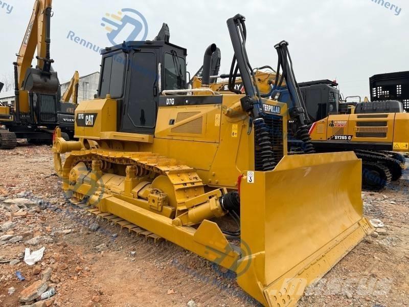 CAT D 7 G Buldožeri gusjeničari