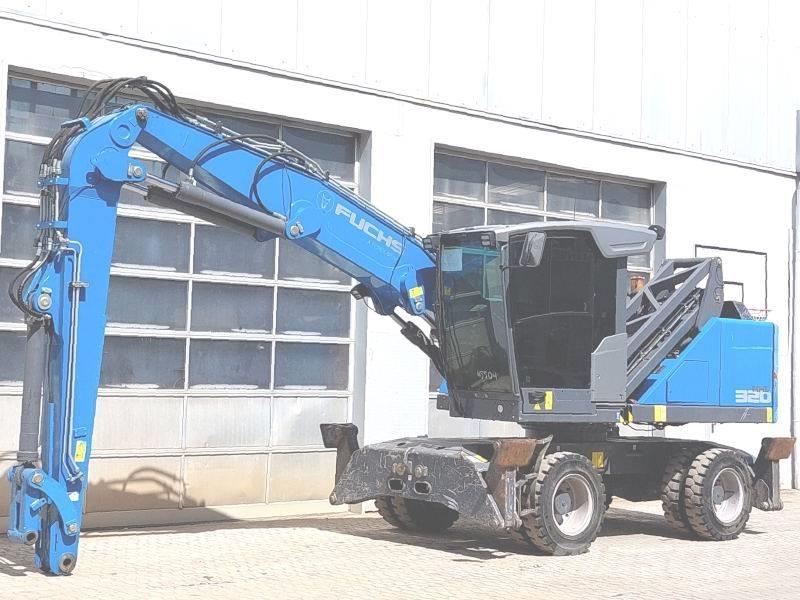 Fuchs MHL 320 F Bageri za manipuliranje materijalom / otpadom