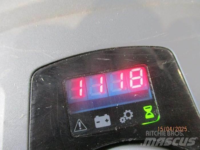 BT LWE 160 Nisko podizni električni viličar