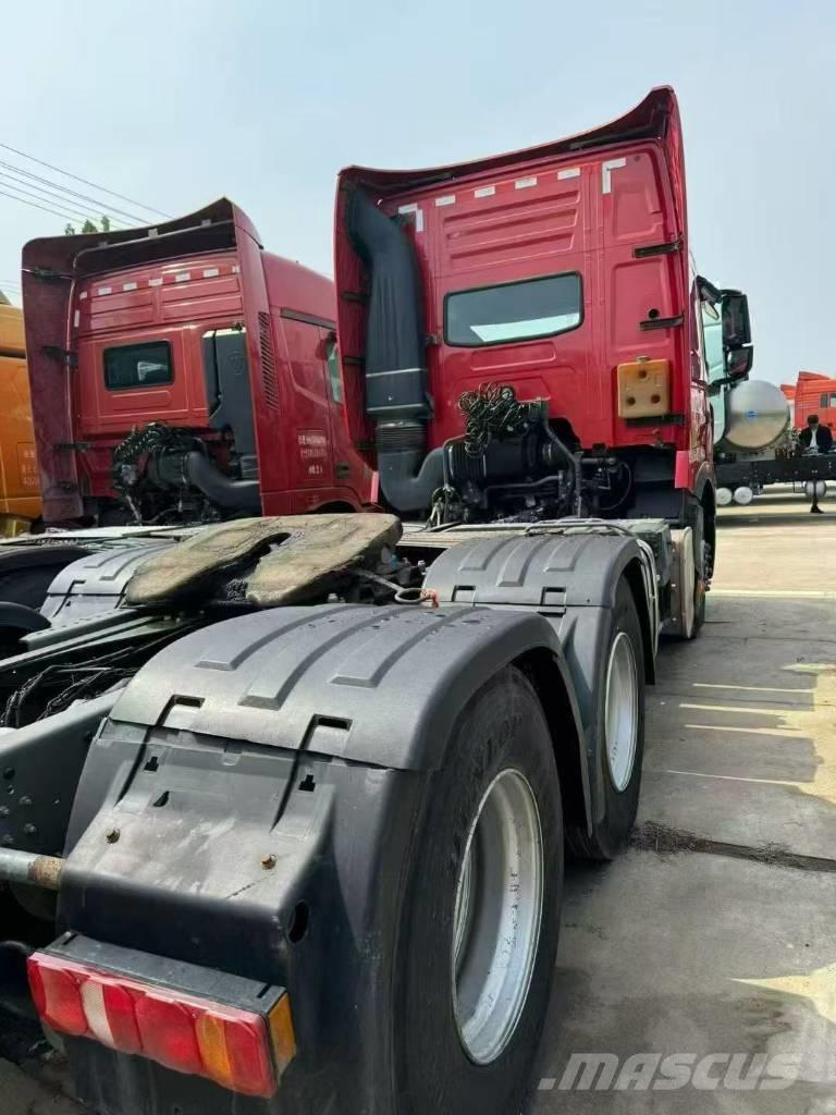 Sinotruk T7H Traktorske jedinice