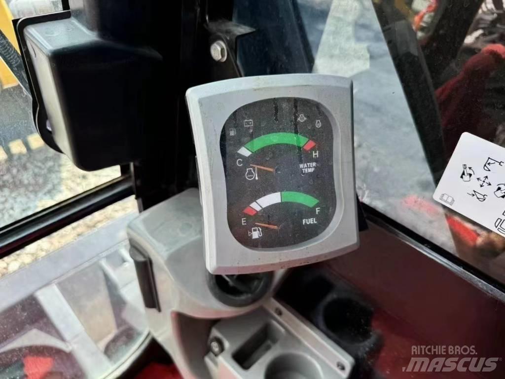 CAT 307E2 Bageri gusjeničari