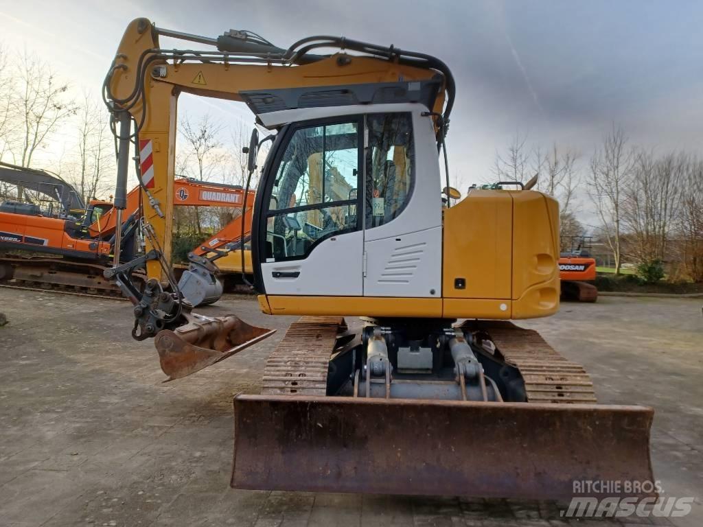 Liebherr R 914 Bageri gusjeničari