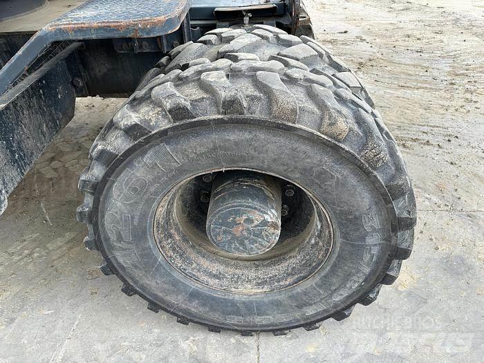 Hyundai HW140 Bageri na kotačima