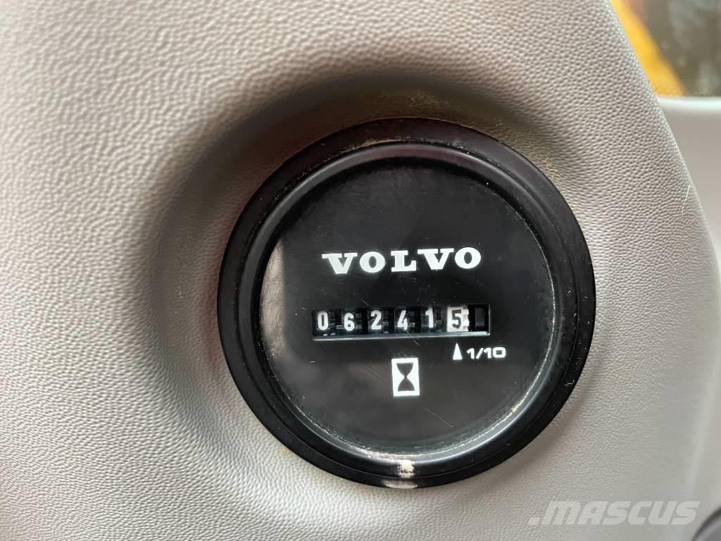 Volvo ECR 235 Bageri gusjeničari