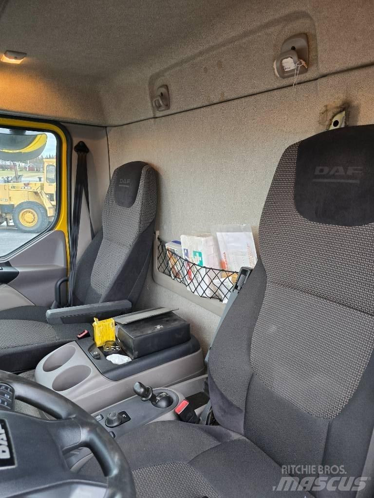 DAF LF 12.220 Sanduk kamioni