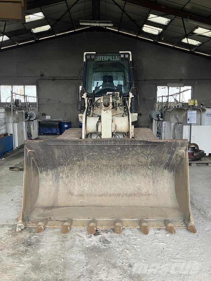 CAT 963D Utovarivači gusjeničari