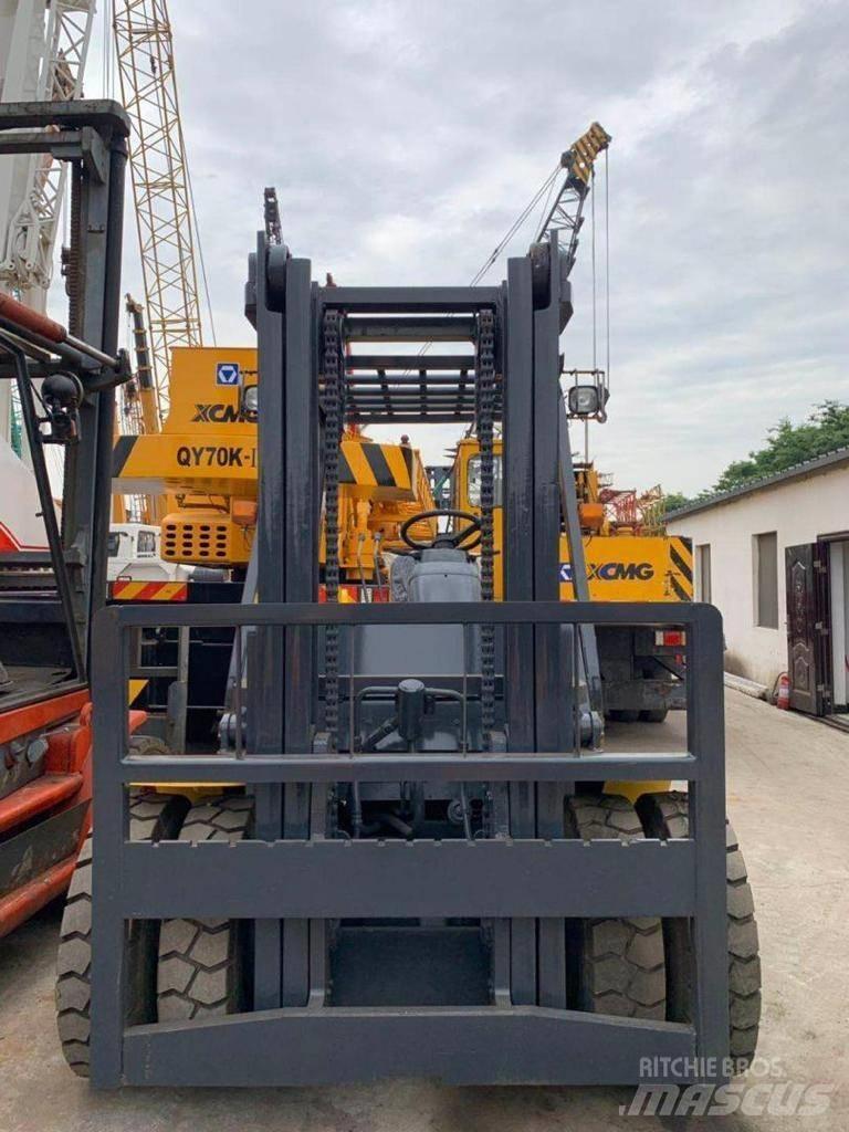 Komatsu 8 Ton Dizelski viličari