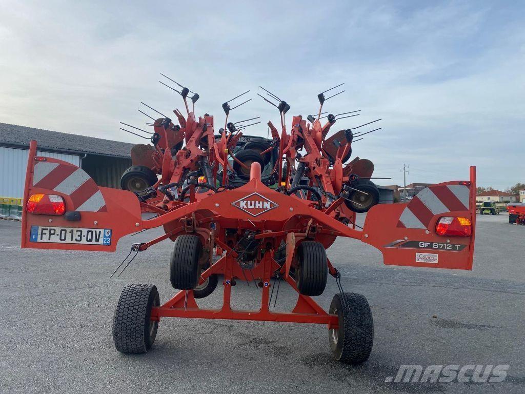 Kuhn GF8712T Okretači i sakupljači sijena