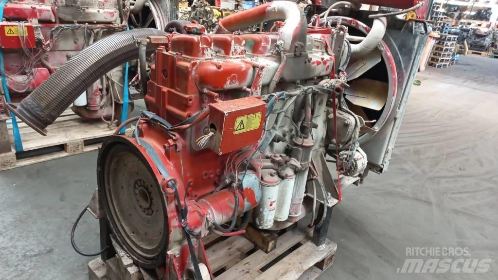 Volvo TD121G Motori