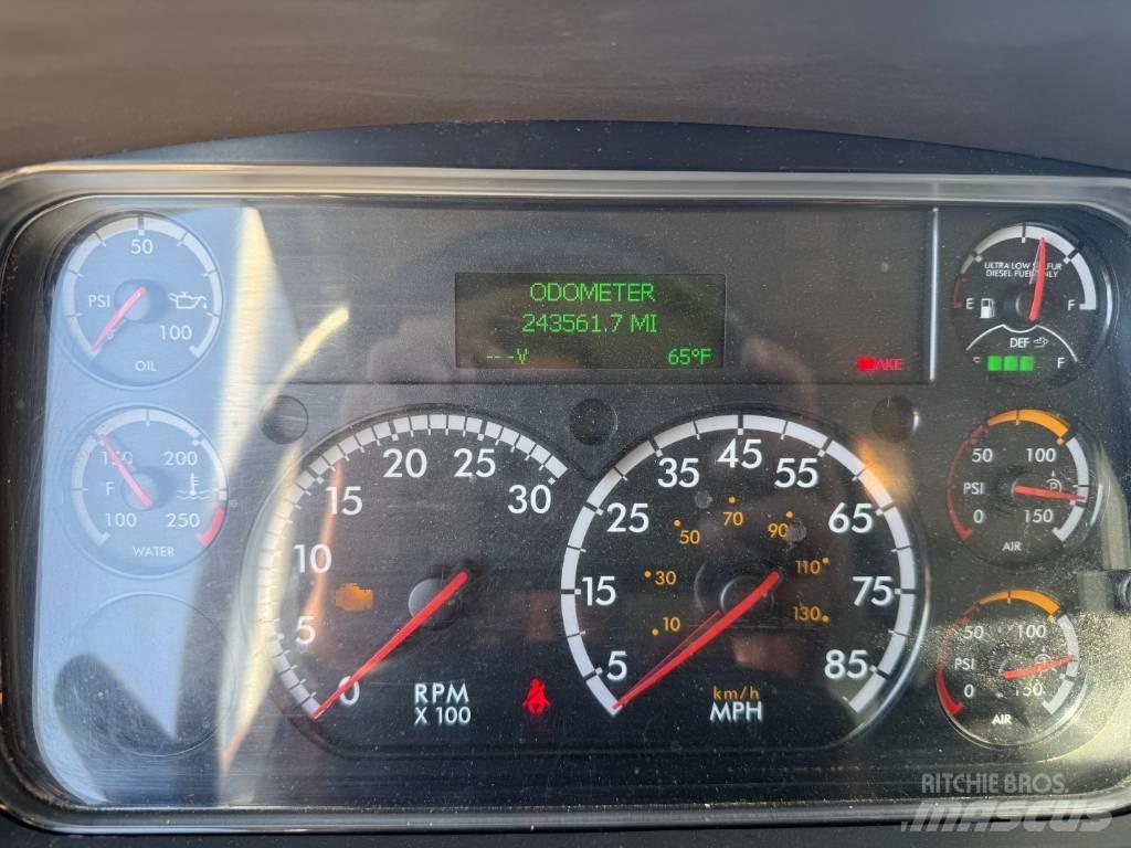 Freightliner M 106 Sanduk kamioni
