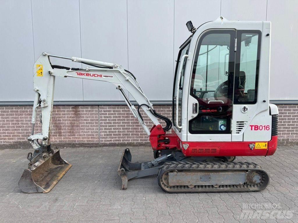 Takeuchi TB016 Mini bageri <7t