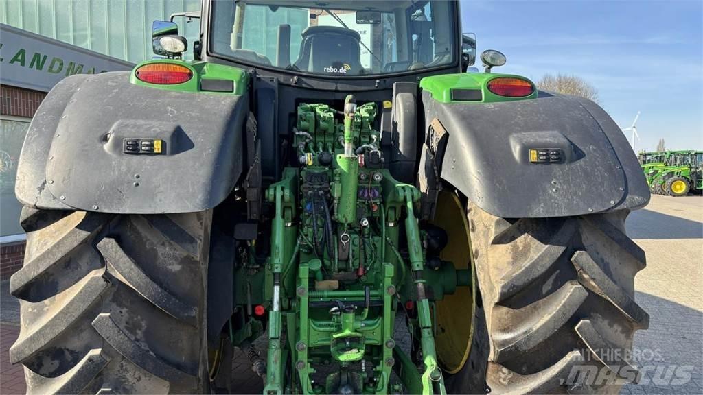 John Deere 6195 R Traktori