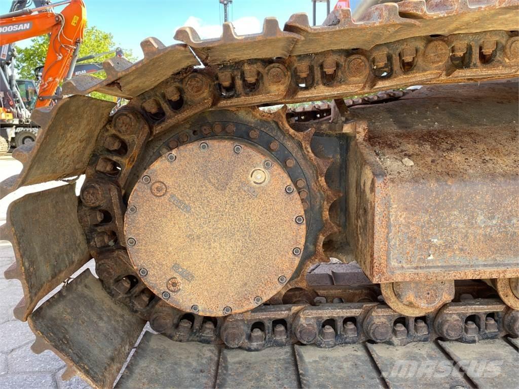 Doosan DX235LC-5 Bageri gusjeničari