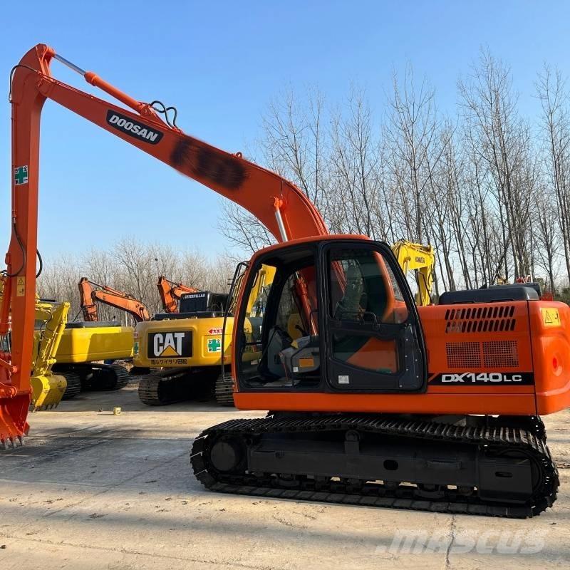 Doosan DX 140 Bageri gusjeničari