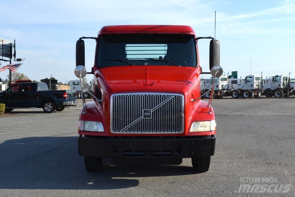 Volvo VNM 42 T200 Traktorske jedinice