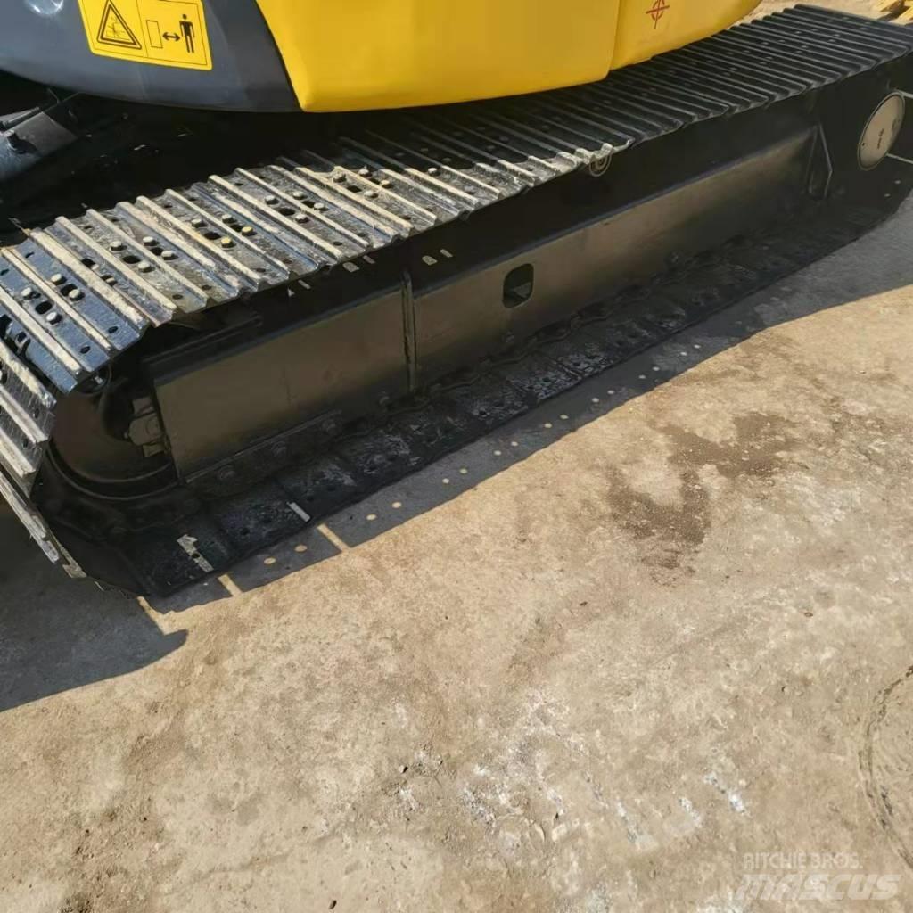 Komatsu PC50 Bageri gusjeničari