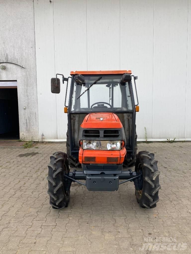 Kubota GL 320 Kompaktni (mali) traktori