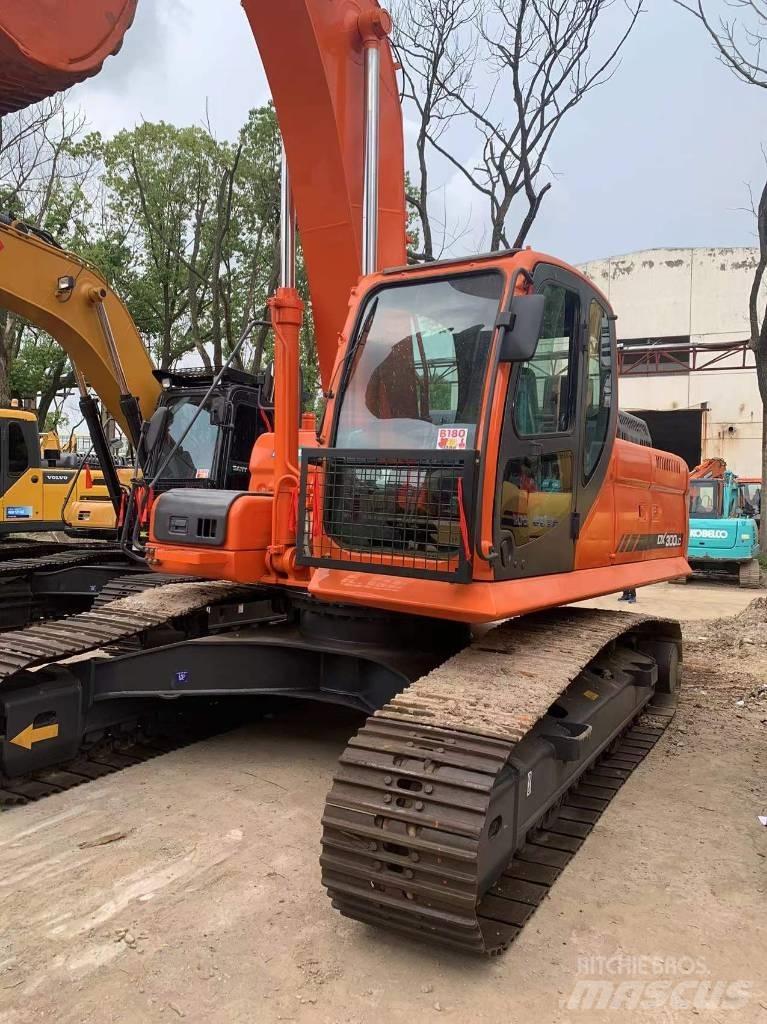 Doosan dx300 Bageri gusjeničari