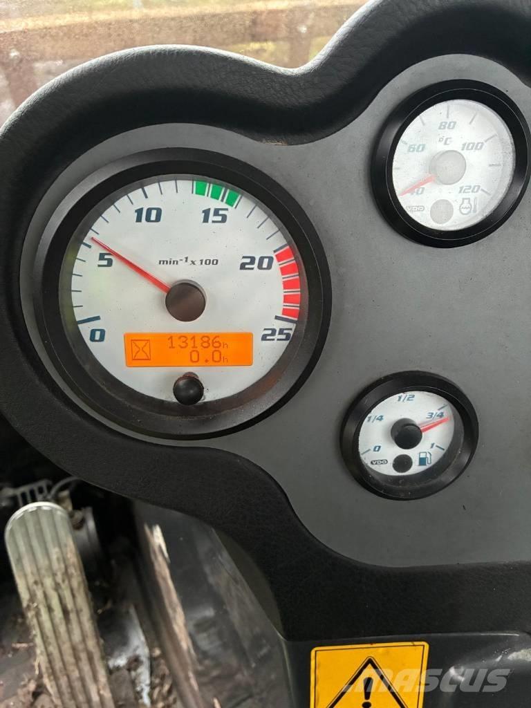  Pisten bully 600 Vozila za prijevoz opreme za rad