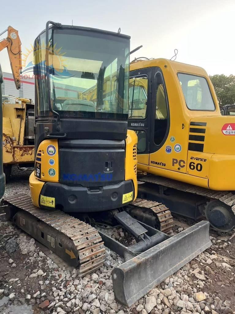 Komatsu PC 30 MR Mini bageri <7t