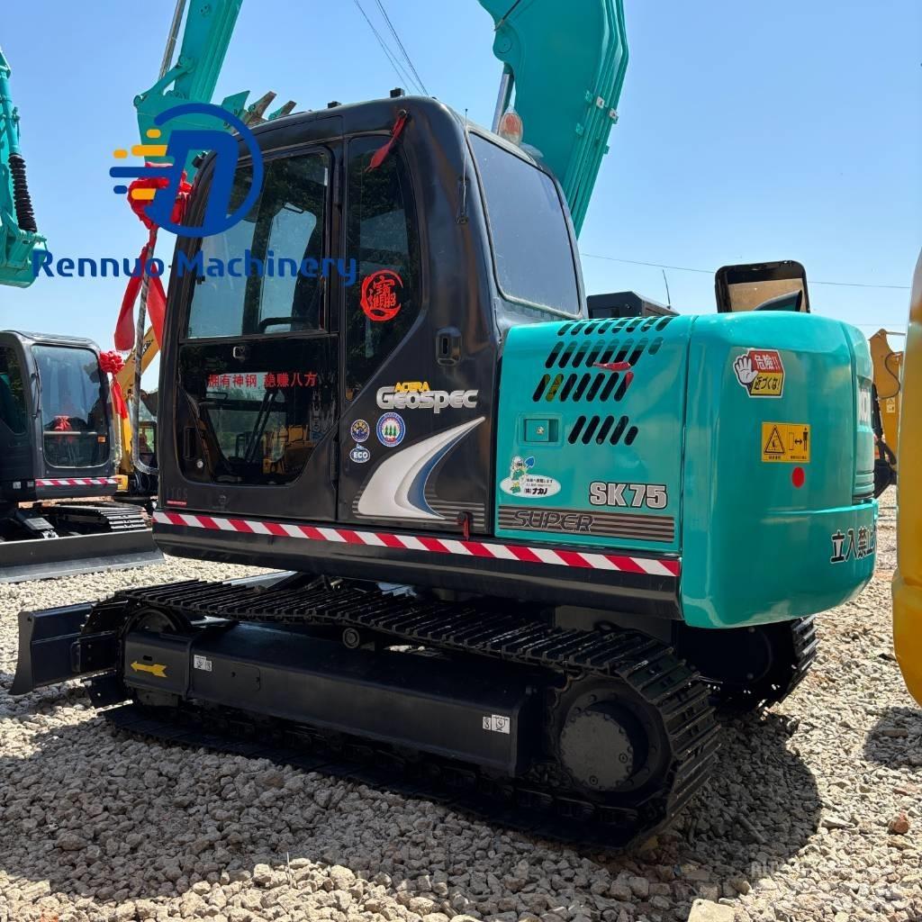 Kobelco SK75 Bageri gusjeničari