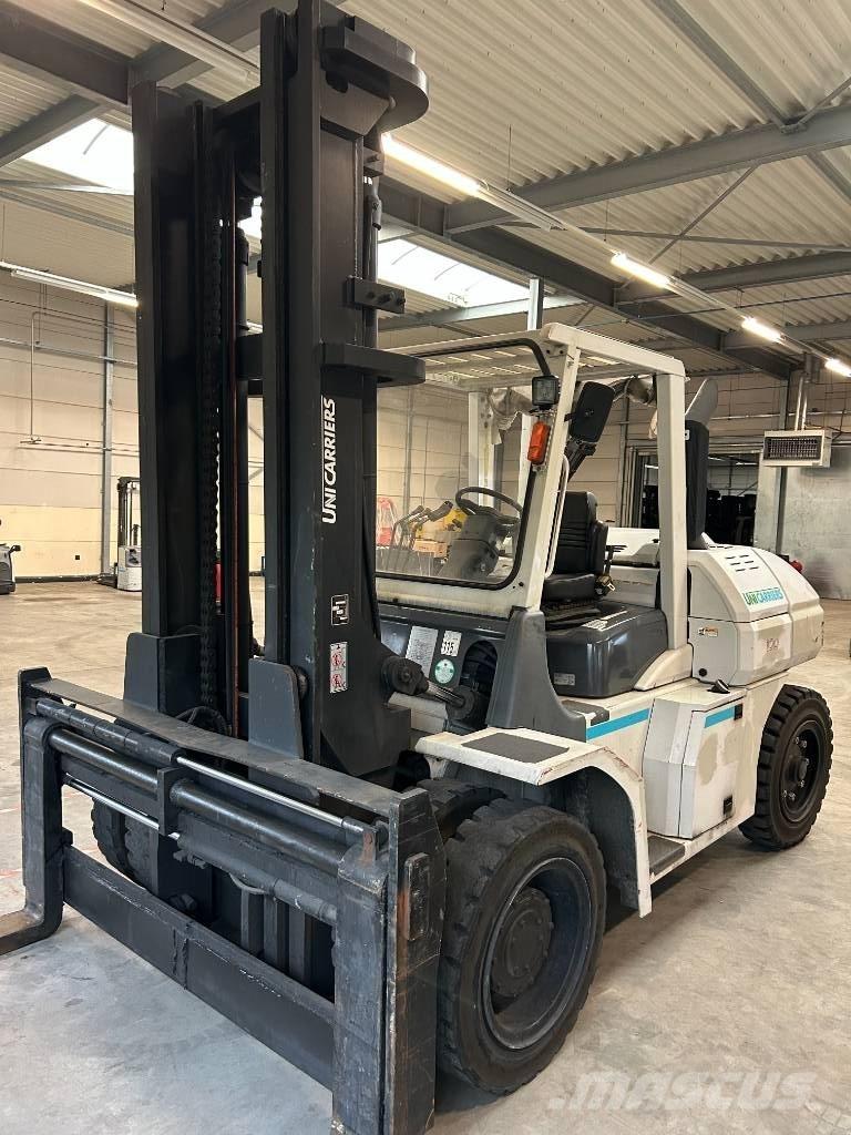 UniCarriers FD100-3 Dizelski viličari