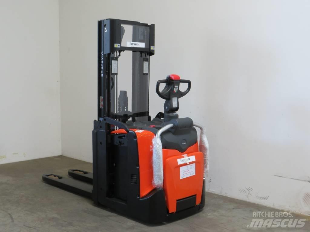 BT SPE 120 L GB Ručni električni viličar