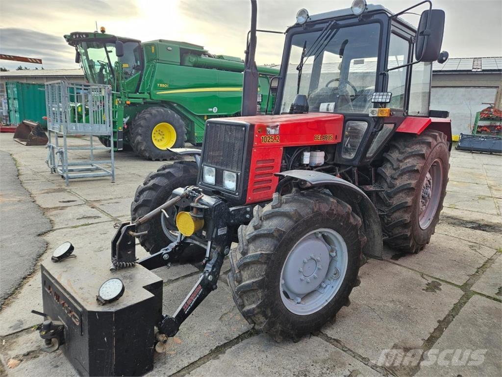 Belarus MTS 1025.2 Traktori