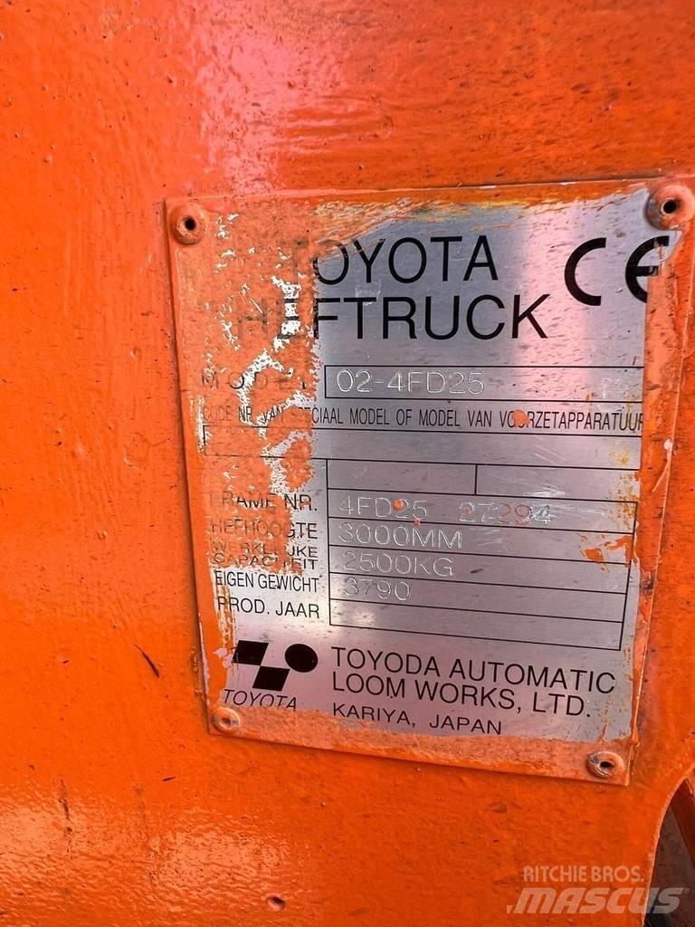 Toyota 02-4FD25 Dizelski viličari