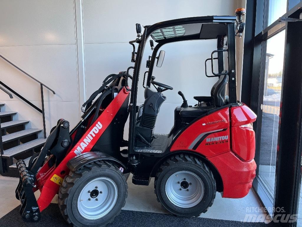 Manitou MLA 2-25 H Višenamjenski utovarivači