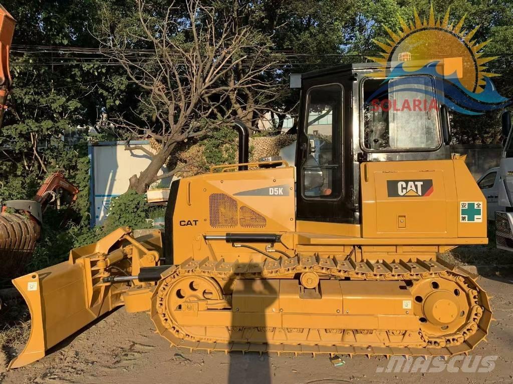 CAT D 5 K Buldožeri gusjeničari