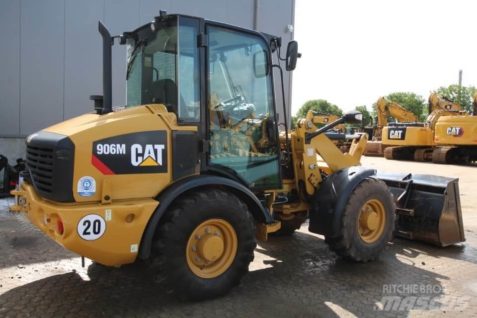 CAT 906M Utovarivači na kotačima