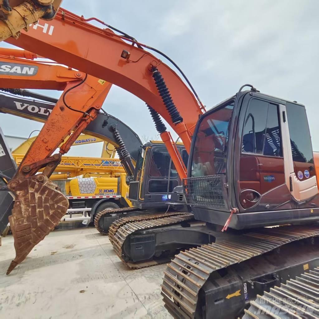 Hitachi ZX 210 Bageri gusjeničari